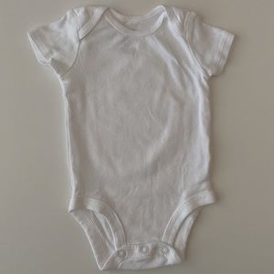 Plain White Bodysuit (3 Months)